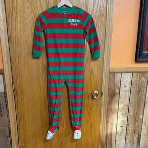 Carter’s sz 7 Christmas‎ footie pajamas green red